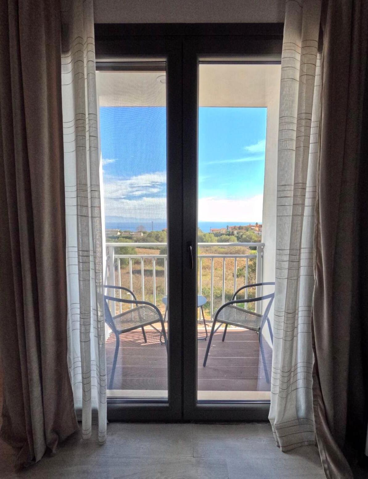 Delight House'S Hotel Afytos Luaran gambar